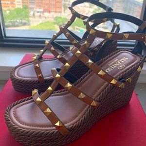 Valentino Rockstud Wedge